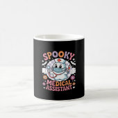 Gruseliger Medizinischer Assistent Süßes Halloween Kaffeetasse (Mittel)