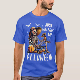 Gruseliger Summerween-Skelett, das nur auf Hallowe T-Shirt