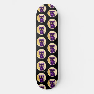 Gruseliger süßer lila Cartoon-Katze Skateboard