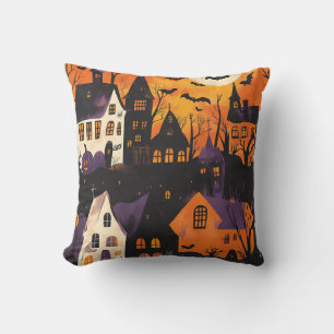Gruseliges Dorf Spukhaftes Lila Orange Halloween Kissen