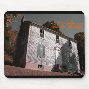 Gruseliges Halloween-Haus Mousepad