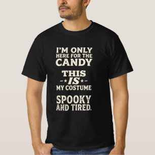 Gruseliges und müdes Halloween-Shirt T-Shirt