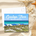 Grüße aus der smaragdgrünen Küste Schönes Florida Postkarte<br><div class="desc">Grüße von der Smaragdküste. Schönes Destin,  Florida Fotografie Postkarte mit blauen Sonnenschirmen am Meer und atemberaubenden blau grünen Meer Wasser und Meer Gras. Perfekte Postkarten für den Sommerurlaub.</div>