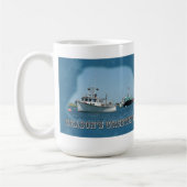 Grüße der Saison - Chatham Harbour Boats Kaffeetasse (Links)