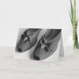 grüßender Vierzigerjahre Blick-Zehe-Heels oder Karte