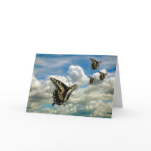 Grußkarte - Schmetterlinge in bewölktem Himmel
