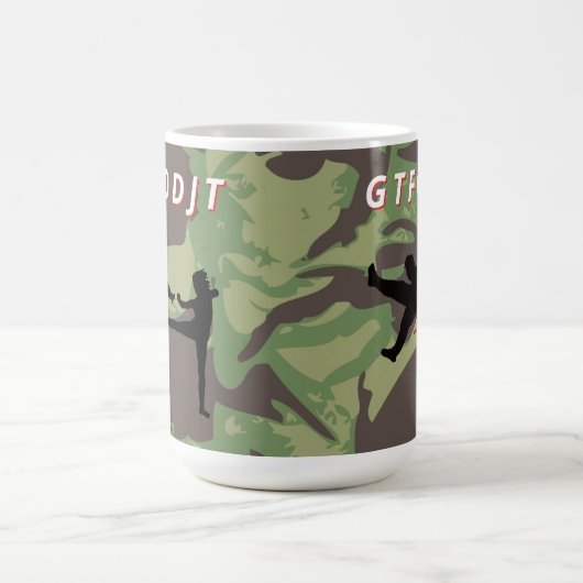 GTFODJT holt F Out DJT Anti Trump Kaffeetasse (Mittel)