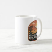 Guadalupe Mountains Retro-Wüsten-Reiseabzeichen Kaffeetasse (VorderseiteRechts)