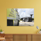 Guam's WONPAT Airport Leinwanddruck (Insitu (Wohnzimmer))