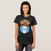 Guatemala Flag Irish Setter Dog In Pocket T-Shirt (Vorne ganz)
