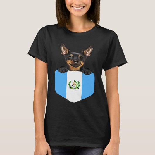 Guatemala Flag Miniature Pinscher Dog In Pocket T-Shirt (Vorderseite)