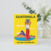 Guatemala, Frau in Volkskleider mit Teller auf dem Postkarte (Stehend Vorderseite)