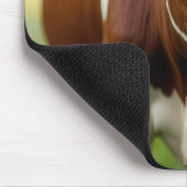 Guernsey-Kuh auf dem Gebiet der Wildblume Mousepad (Ecke)