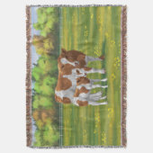 Guernsey Kuh & Niedlich Calf im Sommer Weide Decke (Vorderseite Vertikal)