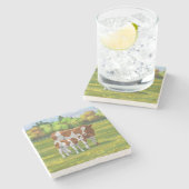 Guernsey Kuh & Niedlich Calf im Sommer Weide Steinuntersetzer (Seitenansicht)