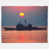 GUIDED-MISSILE CRUISER - CG-53 FLEECEDECKE (Vorderseite (Horizontal))