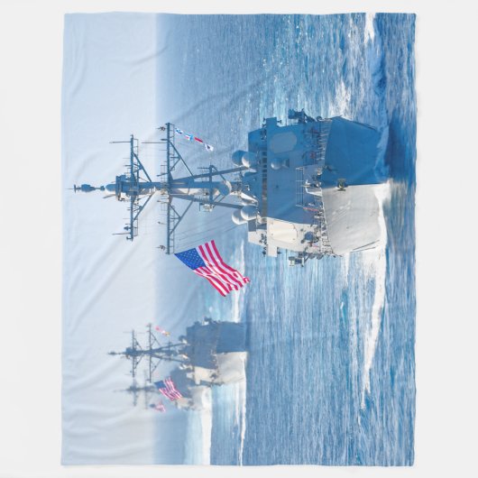 GUIDED-MISSILE DESTROYER - DDG-102 FLEECEDECKE (Vorderseite)