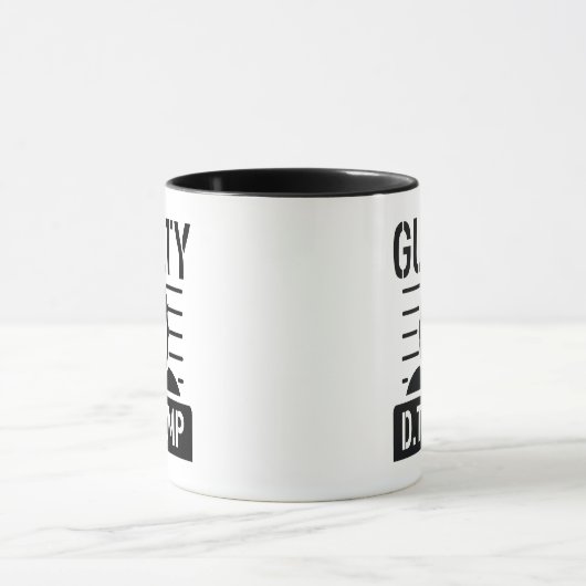 Guilty Trump Tasse (Zentrum)