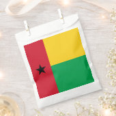 Guinea-Bissau-Flagge Geschenktütchen (Ausgeschnitten)