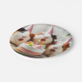 Guinea, die Kuchen fressen, Guinea Pappteller (Schrägansicht)