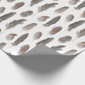 Guinea Farm Bird Feather Muster Geschenkpapier (Ecke)