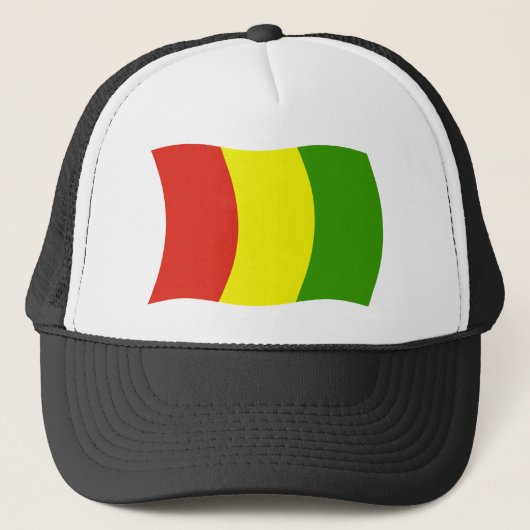 Guinea Flag Hat Truckerkappe (Vorderseite)