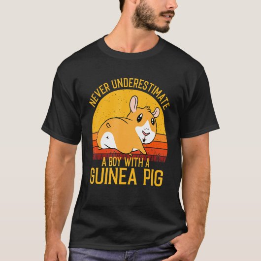 Guinea Pig unterschätzt nie einen Jungen mit einer T-Shirt (Vorderseite)