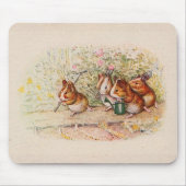 Guinea Schweine im Garten pflanzen Mousepad (Vorne)