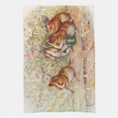 Guinea Schweine im Gartenpflanzgut Küchentuch (Vertikal)