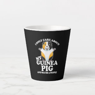 Guinea Schweinefleisch kümmert mich um meine Guine Milchtasse