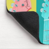 Guitar Girl Moderne pastellfarbene Musik Mousepad (Ecke)