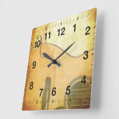 Guitar & Violin Soft Gold Image Quadratische Wanduhr (Winkel)