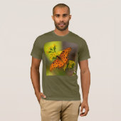 Gulf Fritillary aka Passion Butterfly on Goldenrod T-Shirt (Vorne ganz)