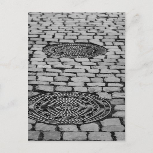 GulliŌ Manhole Paving Stones Postkarte (Vorderseite)