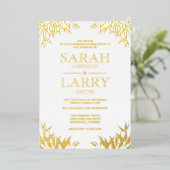 Gum Leaf Elegant Gold Traditionelle Hochzeit Folieneinladung (Stehend vorne)