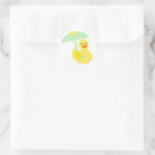 Gummi Ducky Babyduschaufkleber und grüner Regensch Runder Aufkleber (Tasche)