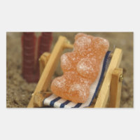 Gummibär entspannt sich am Strand