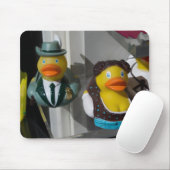 Gummienten in traditionellen Kostümen Mousepad (Mit Mouse)