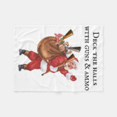Gun Lover Santa Deck The Halls Shooting Fleecedecke (Vorderseite (Horizontal))