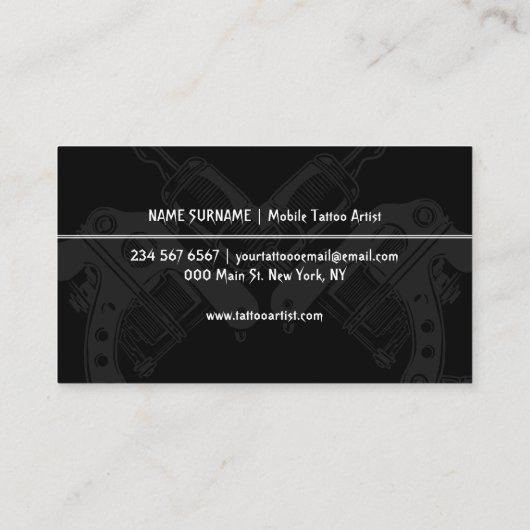 Gun Minimalistisch Modern Black Tattoo Visitenkarte (Rückseite)