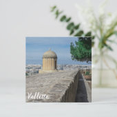 Gun turret auf alten Stadtmauern in Valletta, Malt (Stehend Vorderseite)