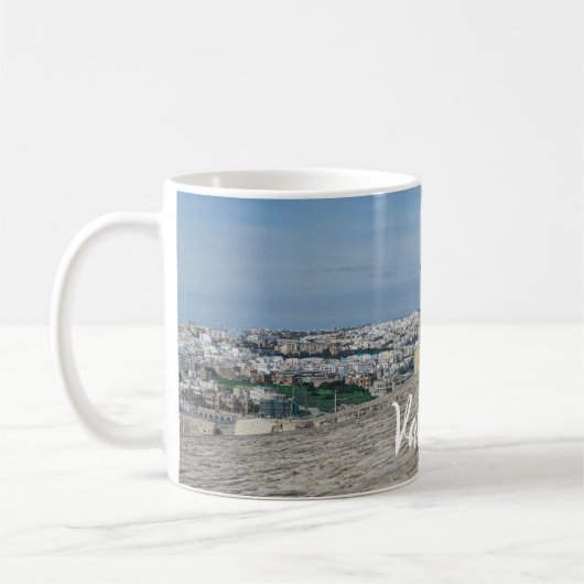 Gun turret auf alten Stadtmauern in Valletta, Malt Kaffeetasse (Links)