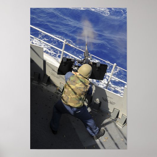 Gunners Mate feuert eine 50-Kaliber-Maschinenpisto Poster (Vorne)