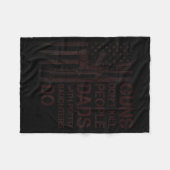 Guns Don't Kill People Dads With Pretty Daughters  Fleecedecke (Vorderseite (Horizontal))