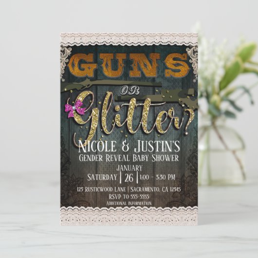 GUNS ODER GLITZER-Spitzhackendusche Einladung (Stehend Vorderseite)