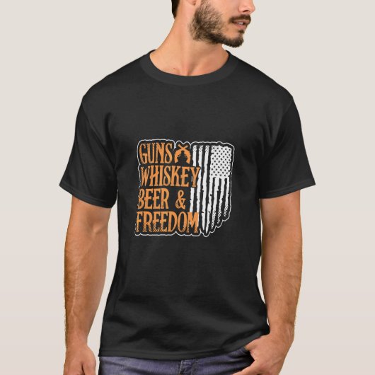 Guns Whiskey Beer & Freedom Alkohol Drink Whiskey T-Shirt (Vorderseite)