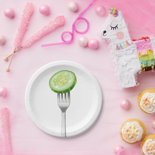 Gurkenscheibe auf einer Gabel Pappteller (Party)