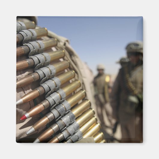 Gürtel aus 50-Kaliber-Munition Magnet (Vorne)