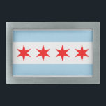 Gürtelschnalle mit Flagge von Chicago, Illinois-St<br><div class="desc">Mit diesem stilvollen Gürtelschnalle mit der Flagge Chicagos können Sie sich mit urbanem Flair ergänzen! Der Gürtelschnalle, der mit hochwertigen Materialien und mit viel Liebe zum Detail gestaltet wurde, präsentiert wunderschön das ikonische Design der Chicagoer Flagge - mit horizontalen blauen Streifen und vier roten Sternen auf weißem Hintergrund. Die aufwändigen...</div>