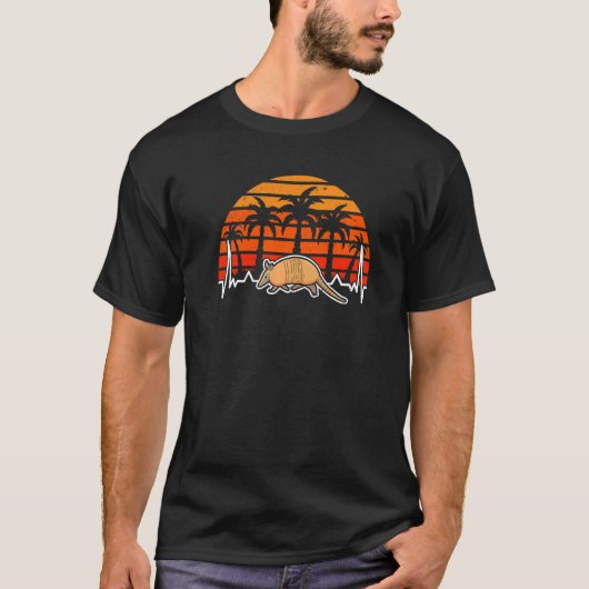 Gürteltier-Herzschlag Retro T-Shirt (Vorderseite)
